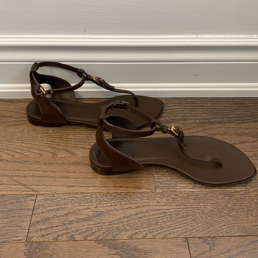Women's Brown T-Strap Leather Sandals